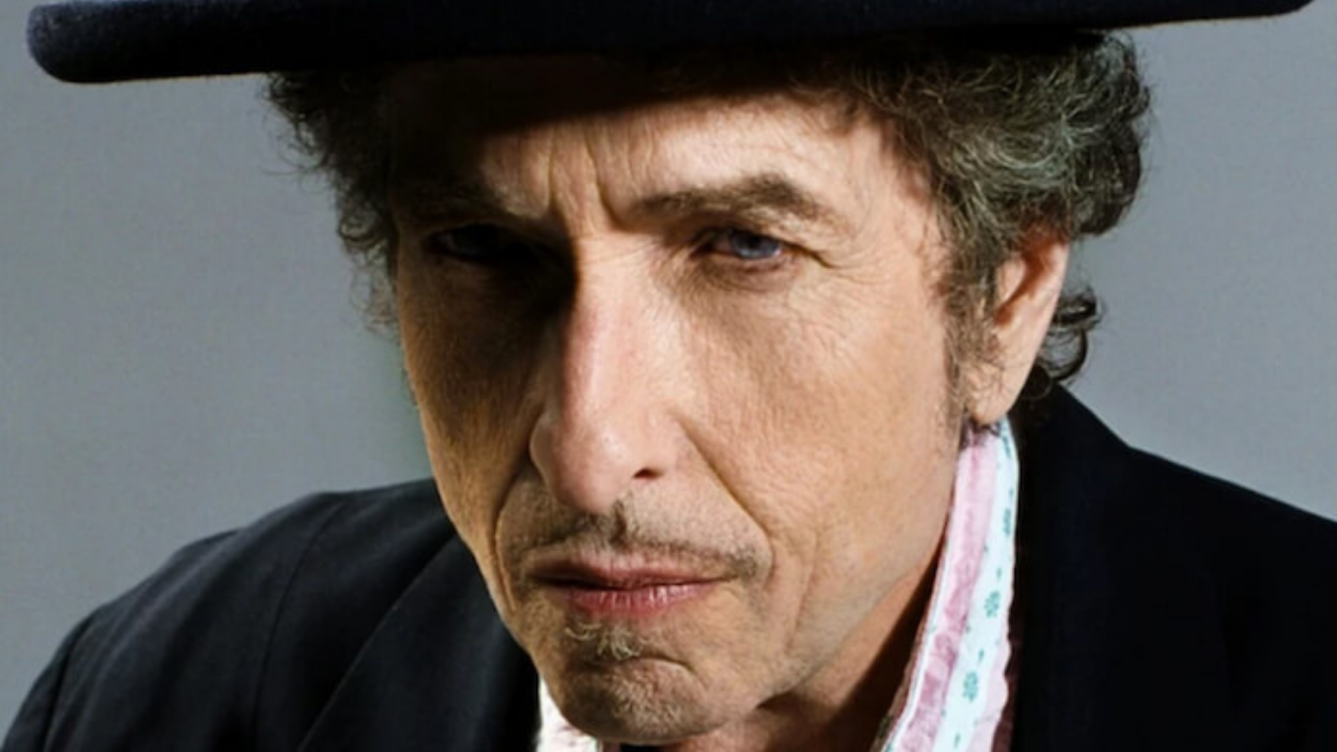 Letras originais de Rolling Stone e Mr. Tambourine Man, de Bob Dylan, vão a leilão