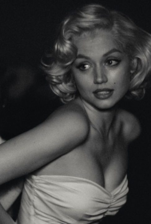 Atriz afirma que fantasma de Marilyn Monroe esteve no set de Blonde