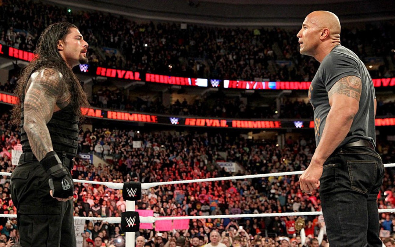 Roman Reigns e The Rock no ringue da WWE