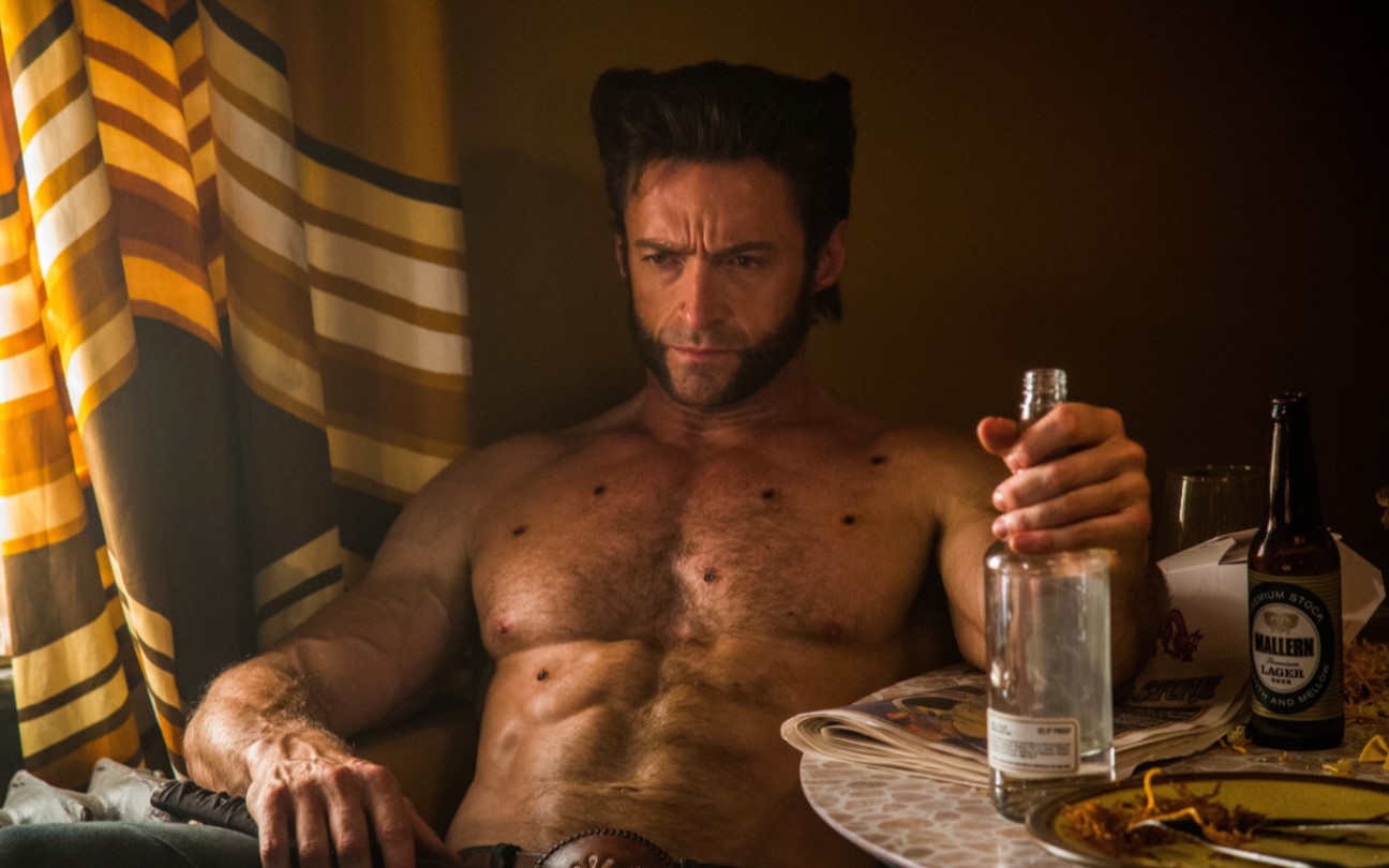 Hugh Jackman como Wolverine em cena de X-Men: Dias de um Futuro Esquecido