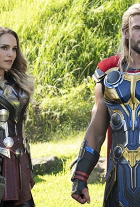 Thor': Chris Hemsworth quer DRÁSTICA MUDANÇA no personagem após 'Amor e  Trovão' - CinePOP