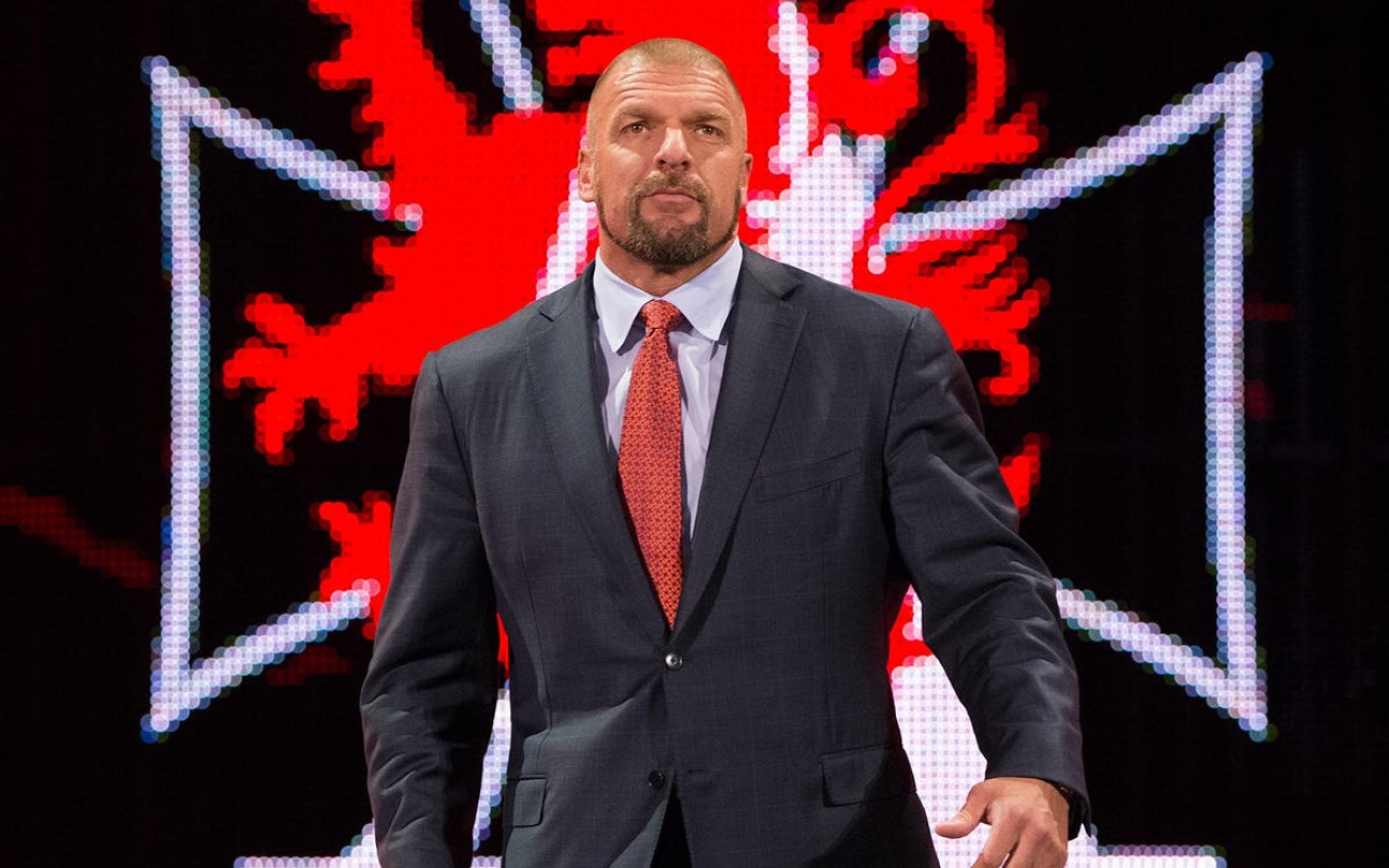 Triple H na rampa do palco da WWE