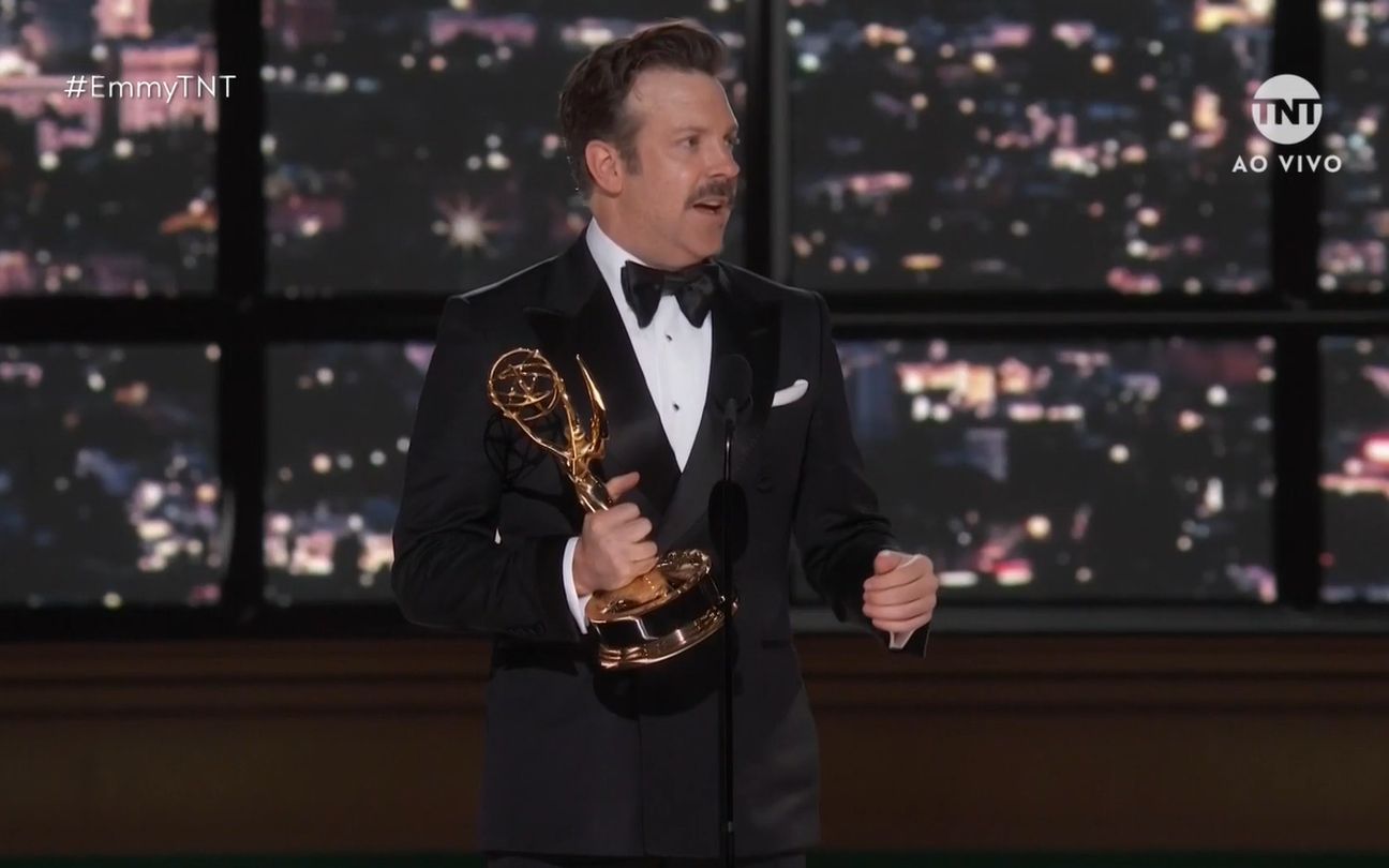 Jason Sudeikis levou Emmy de melhor ator