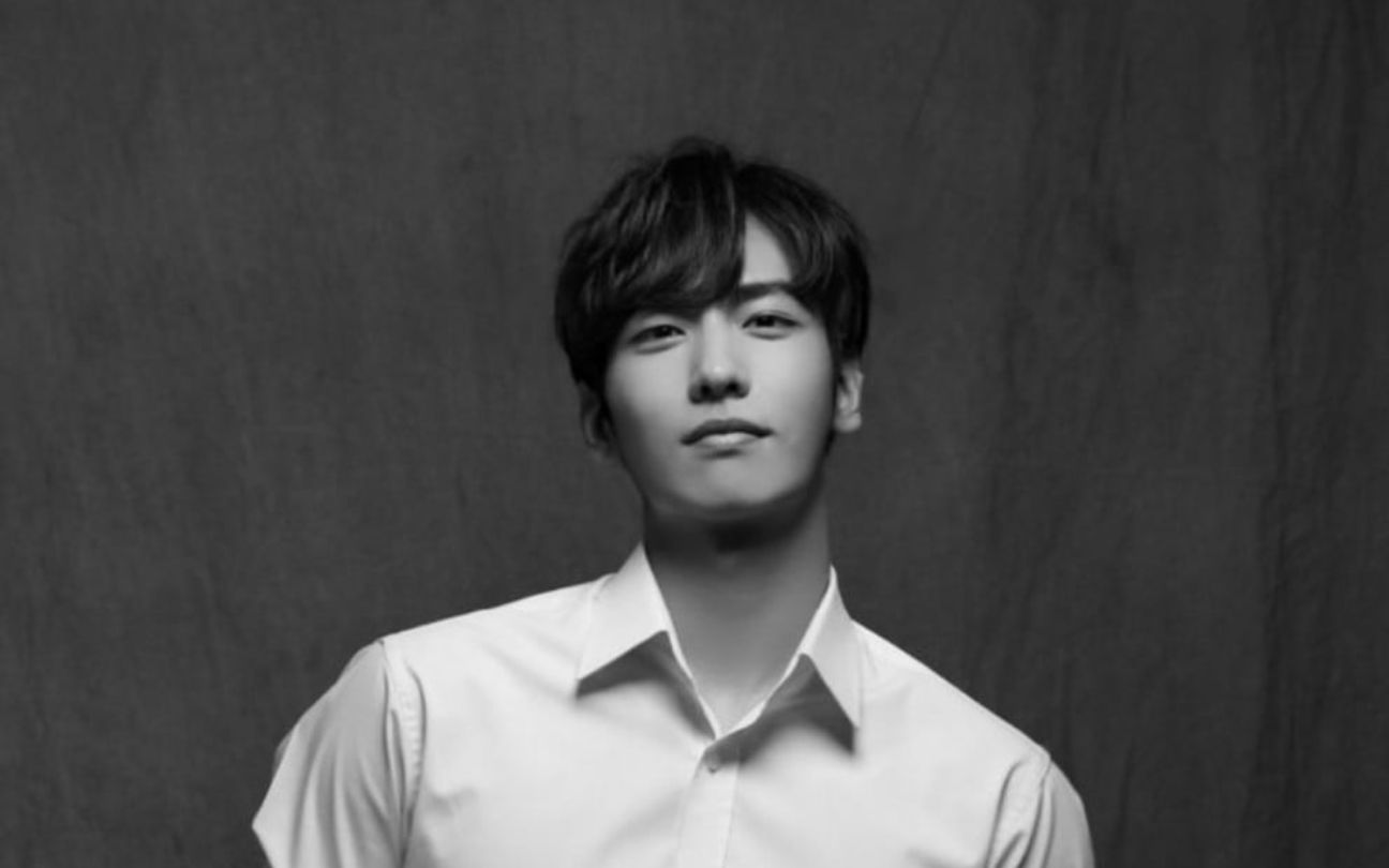 O ator Lee Jihan