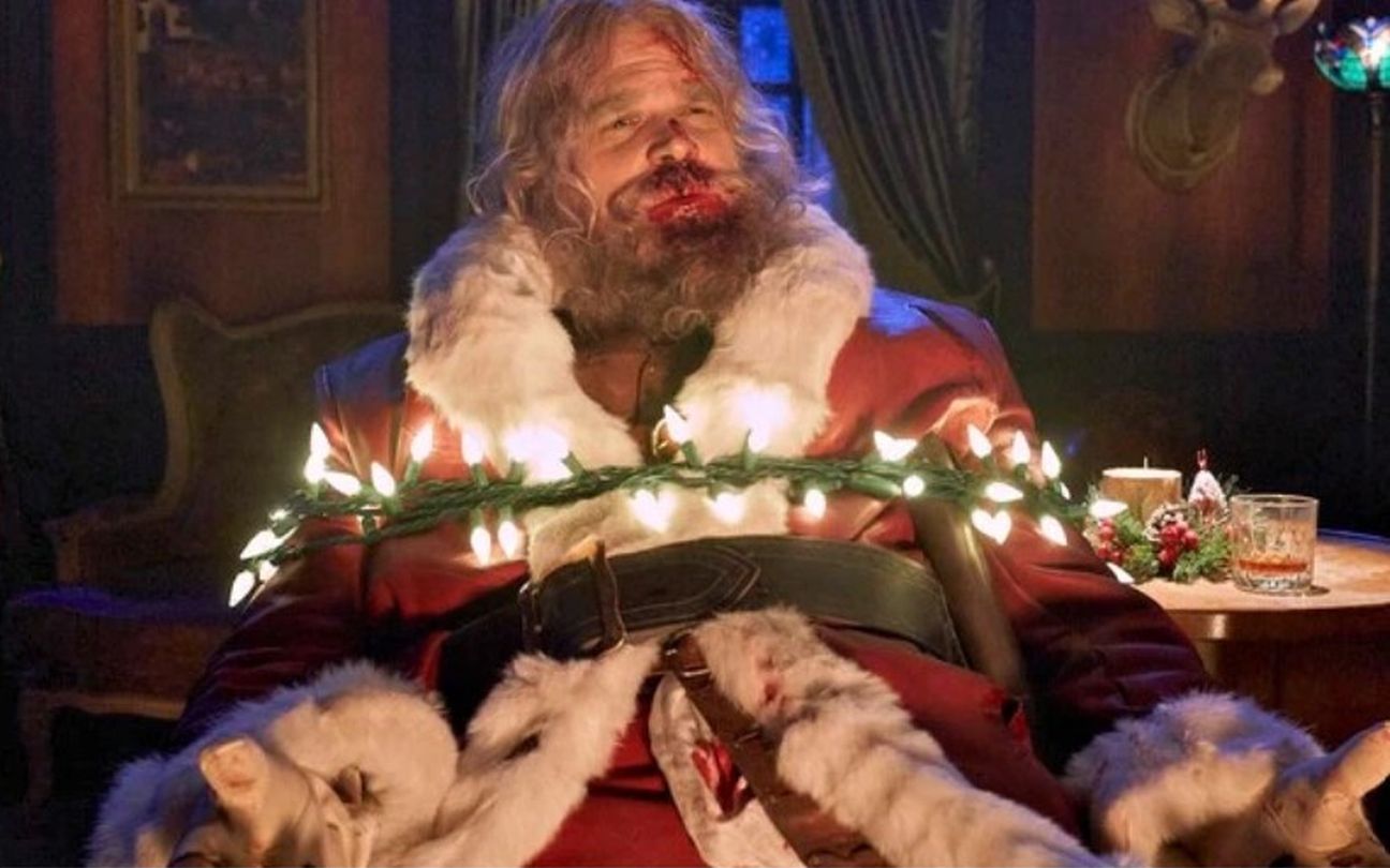 Noite Infeliz: David Harbour vive Papai Noel em trailer de novo