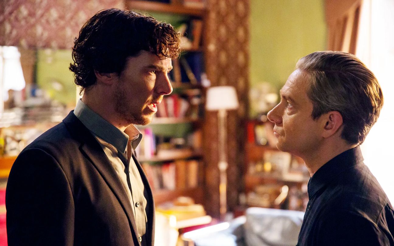 Benedict Cumberbatch e Martin Freeman em Sherlock
