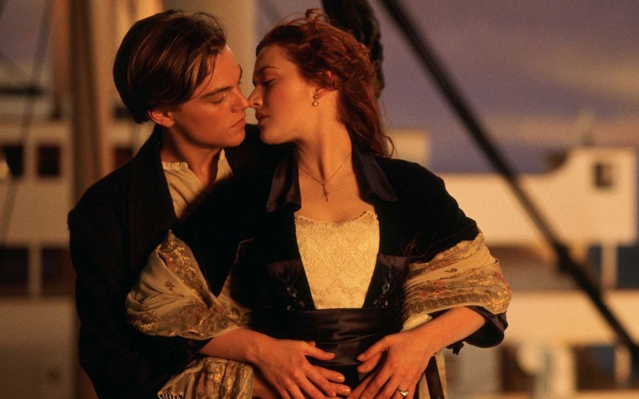 Leonardo DiCaprio e Kate Winslet em Titanic