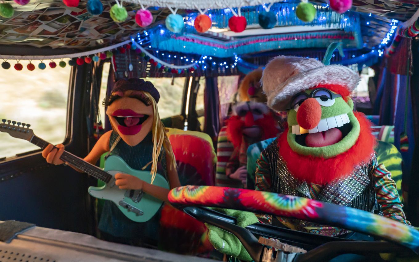 A banda A Desordem Elétrica em cena de Muppets e o Caos Elétrico