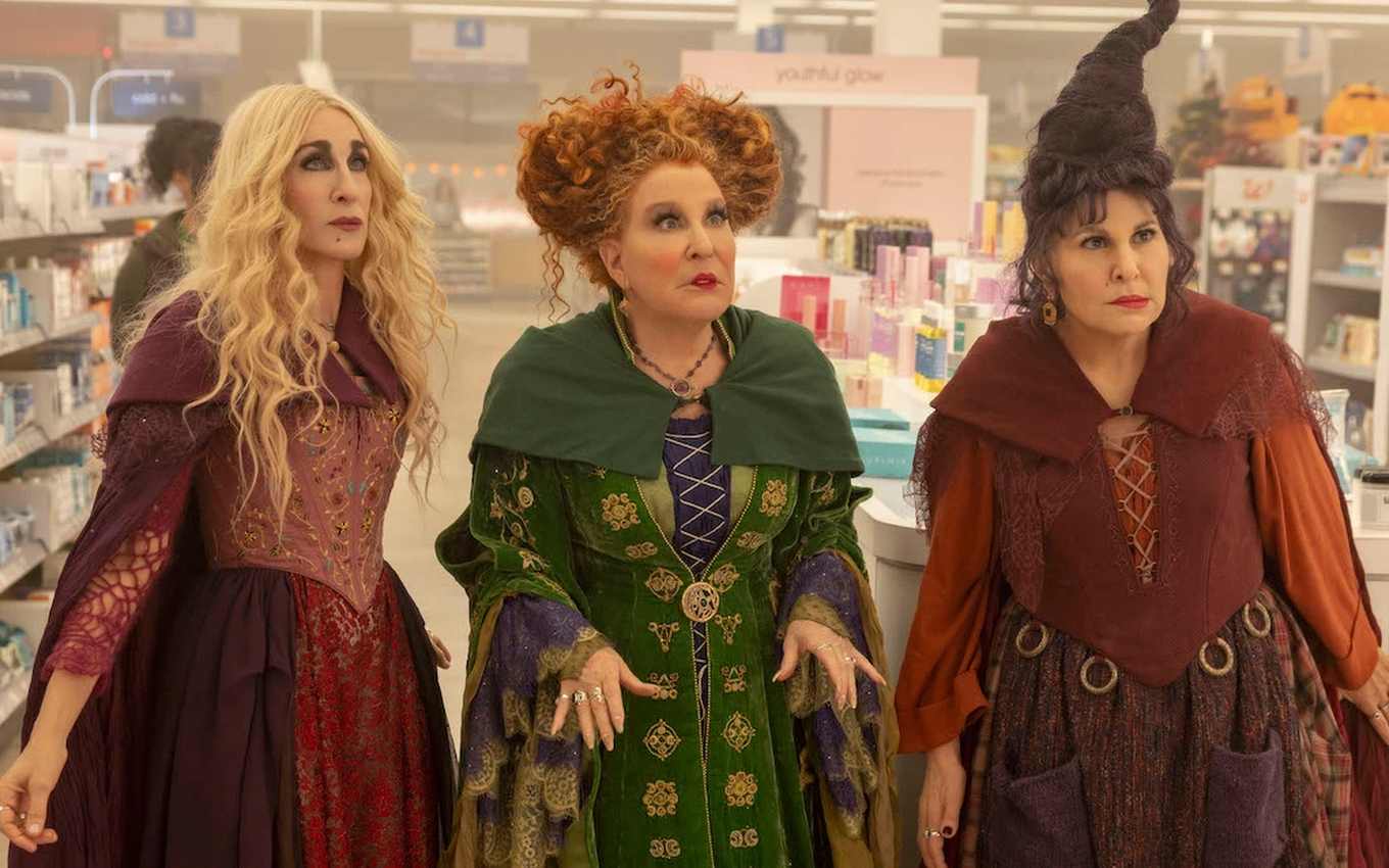 Sarah Jessica Parker, Bette Midler e Kathy Najimy em Abracadabra 2, da Disney