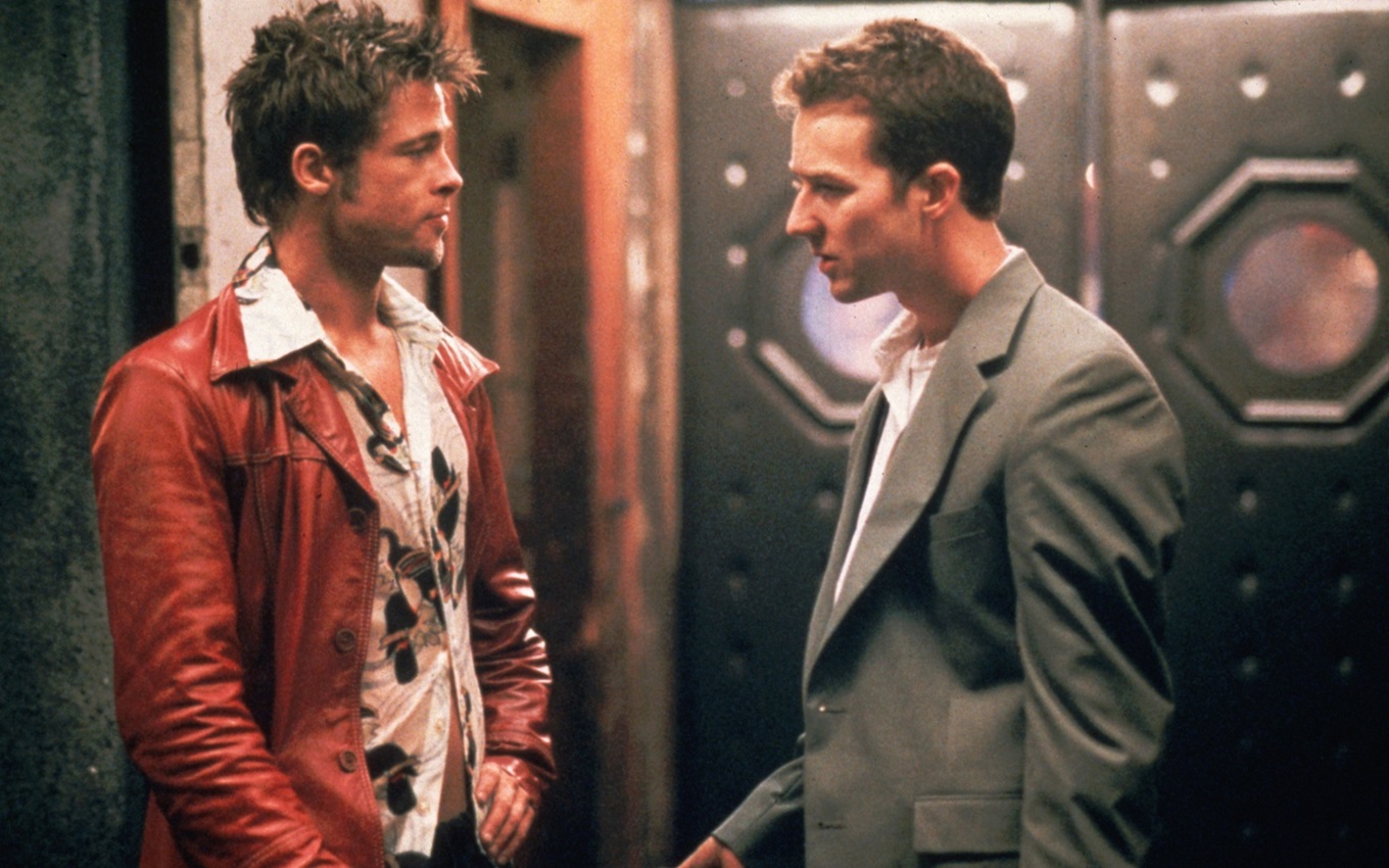 Brad Pitt e Edward Norton em cena de Clube da Luta