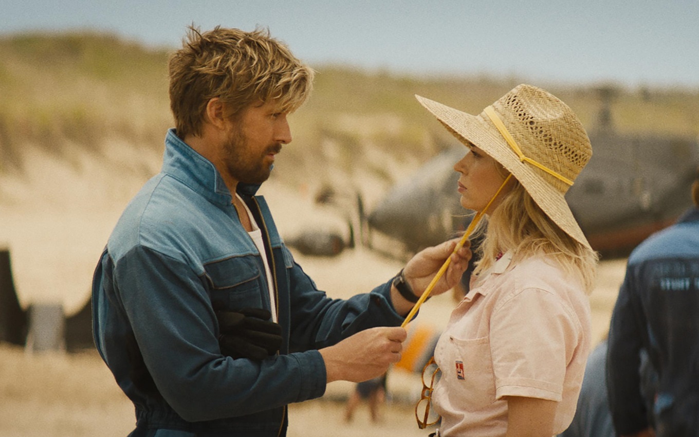 Ryan Gosling e Emily Blunt em cena de O Dublê