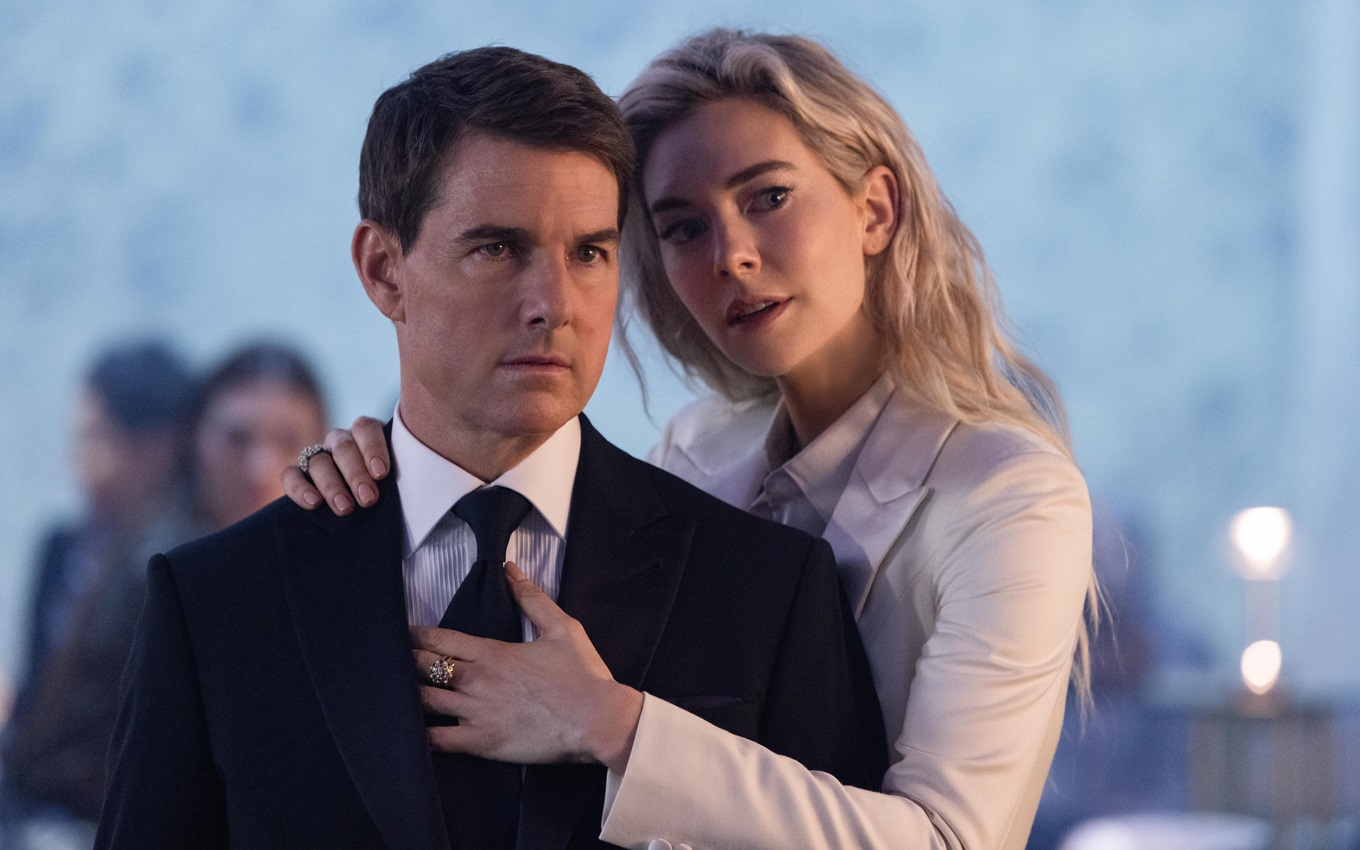 Tom Cruise e Vanessa Kirby em cena de Missão Impossível 7