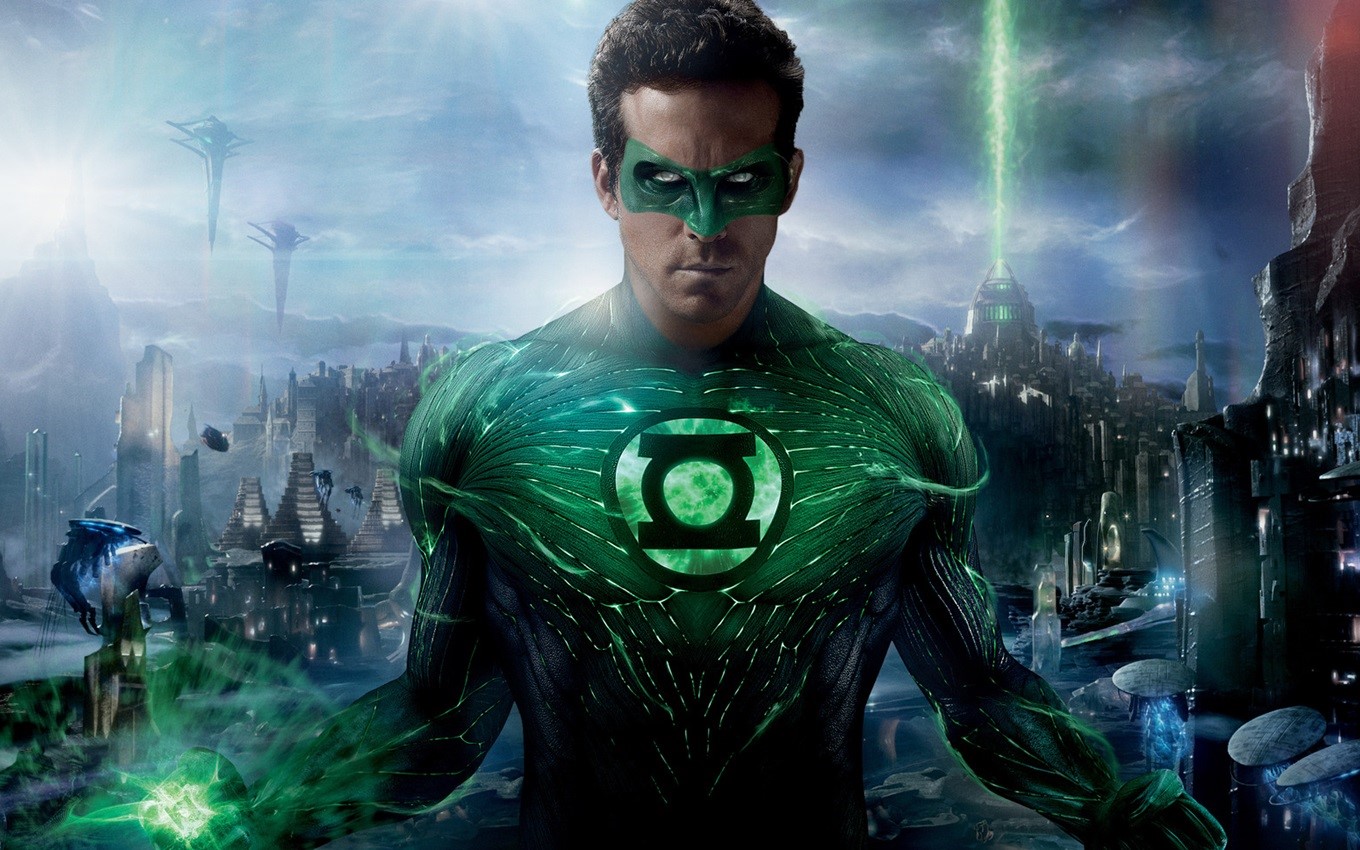 Ryan Reynolds em cena de Lanterna Verde