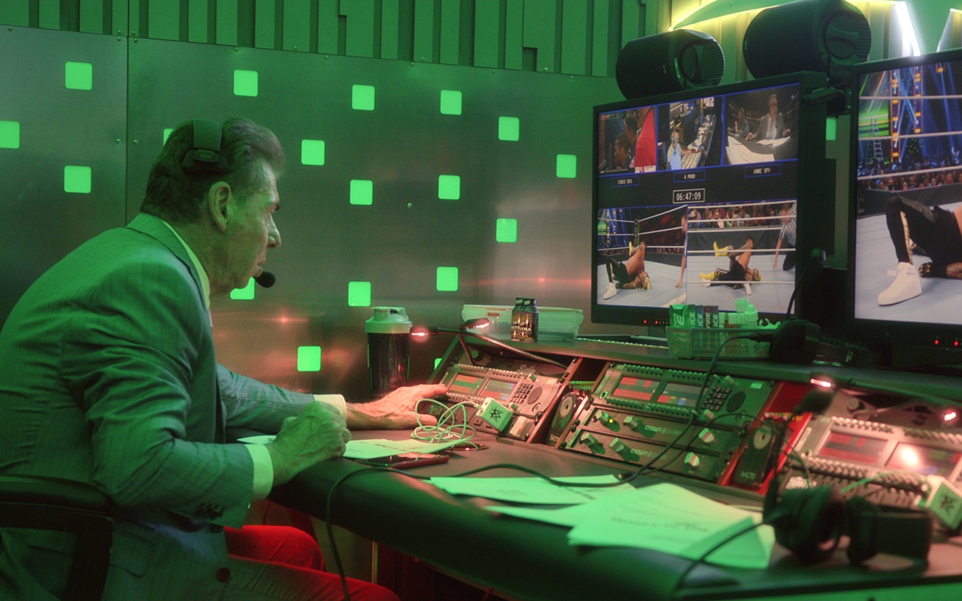 Vince McMahon em cena de Mr. McMahon, documentário da Netflix