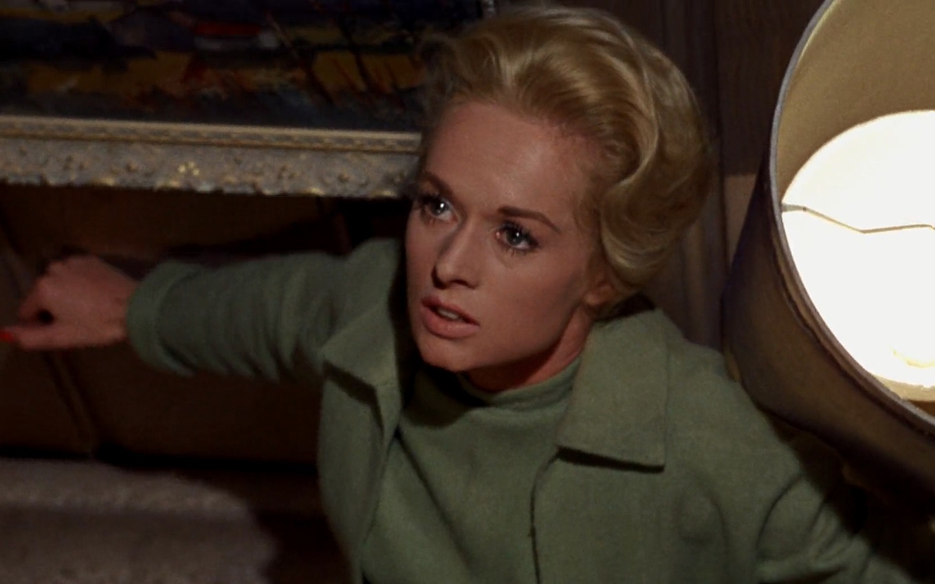 Tippi Hedren em cena de Os Pássaros; filme é um clássico do terror