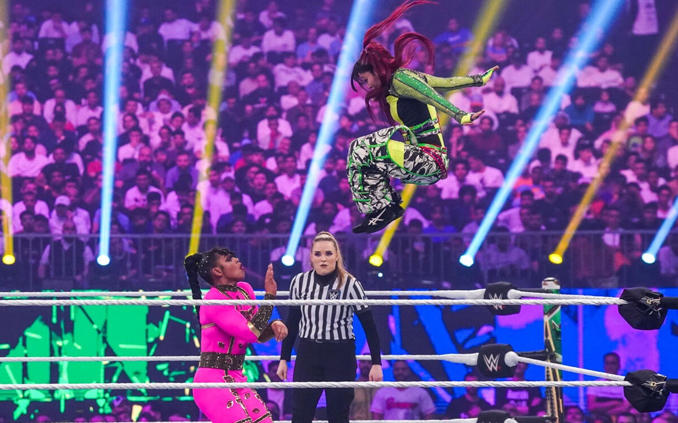 Bianca Belair e Iyo Sky na WWE; elas são as melhores lutadoras da empresa