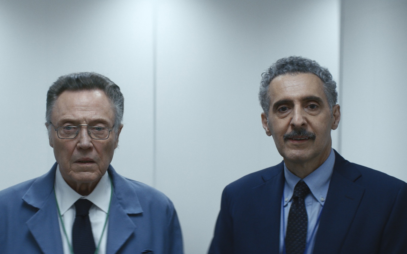 Christopher Walken e John Turturro em cena de Ruptura