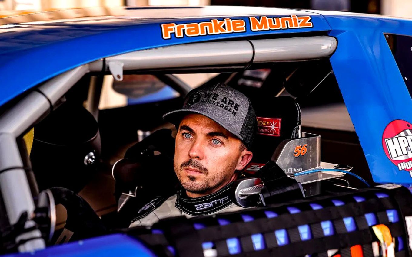 Frankie Muniz como piloto de corrida