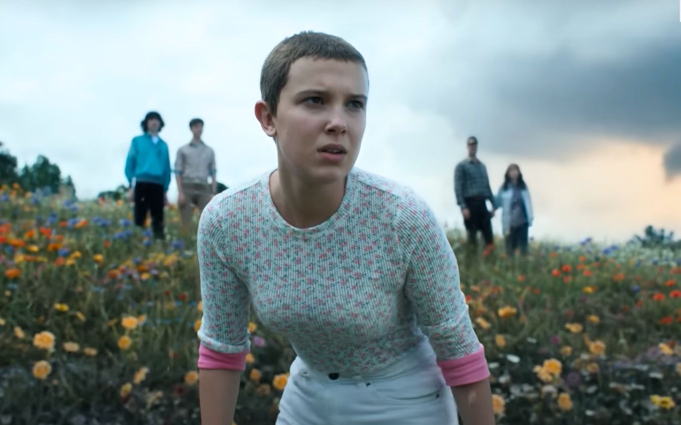 Millie Bobby Brown em cena de Stranger Things, que estreia 5ª temporada em 2025