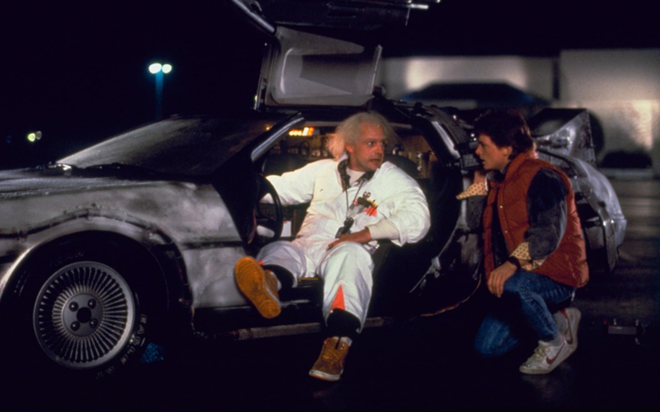 Christopher Lloyd e Michael J. Fox em De Volta para o Futuro