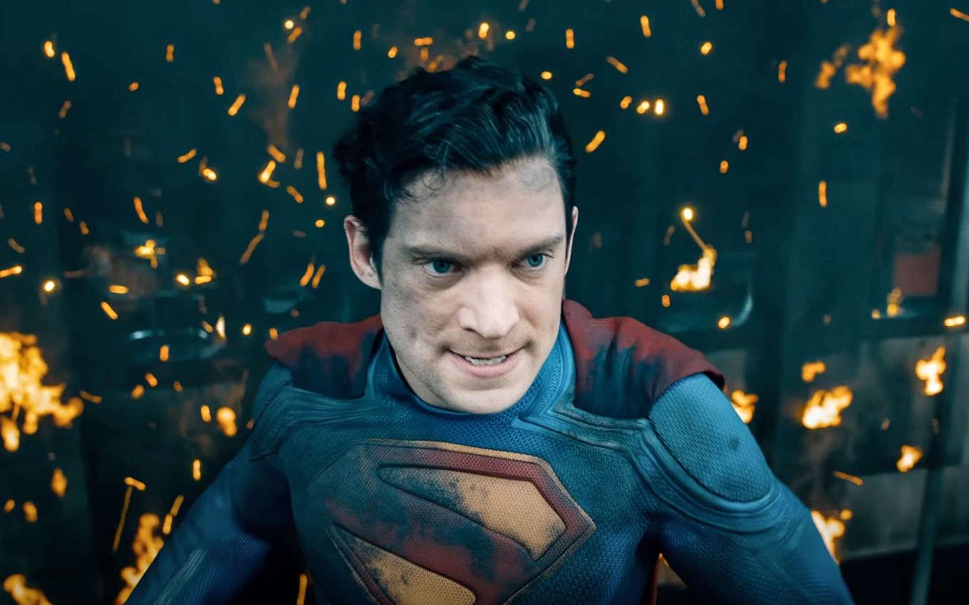 David Corenswet em cena de Superman