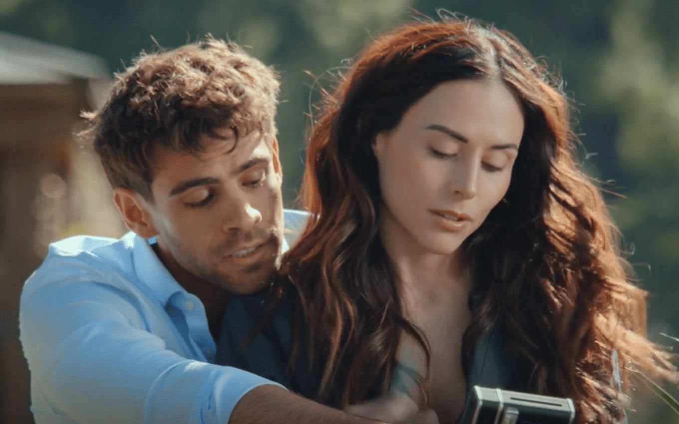 Iván (Andrés Baida) e Helena (Zuria Vega) em Pecados Inconfessáveis