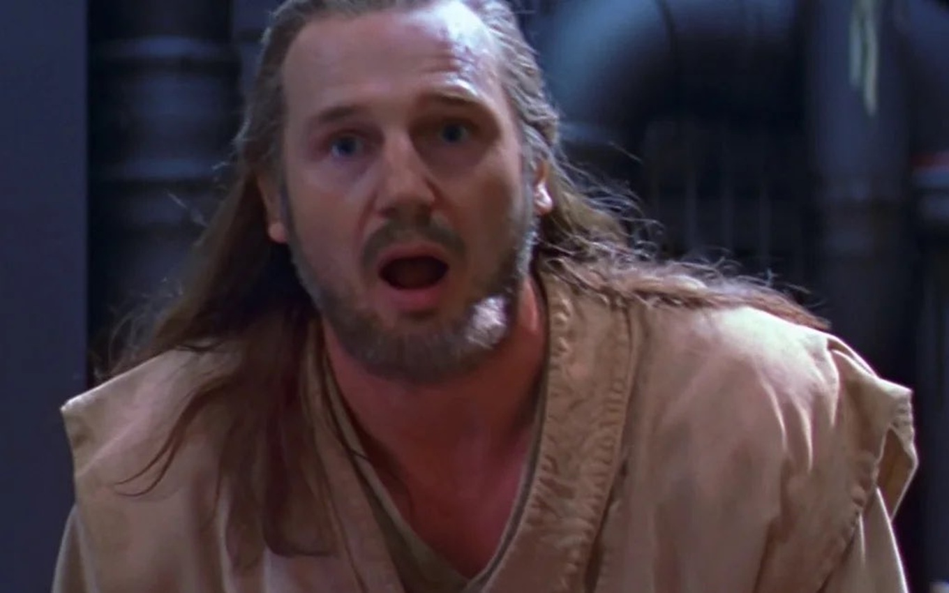Liam Neeson em Star Wars: A Ameaça Fantasma (1999)
