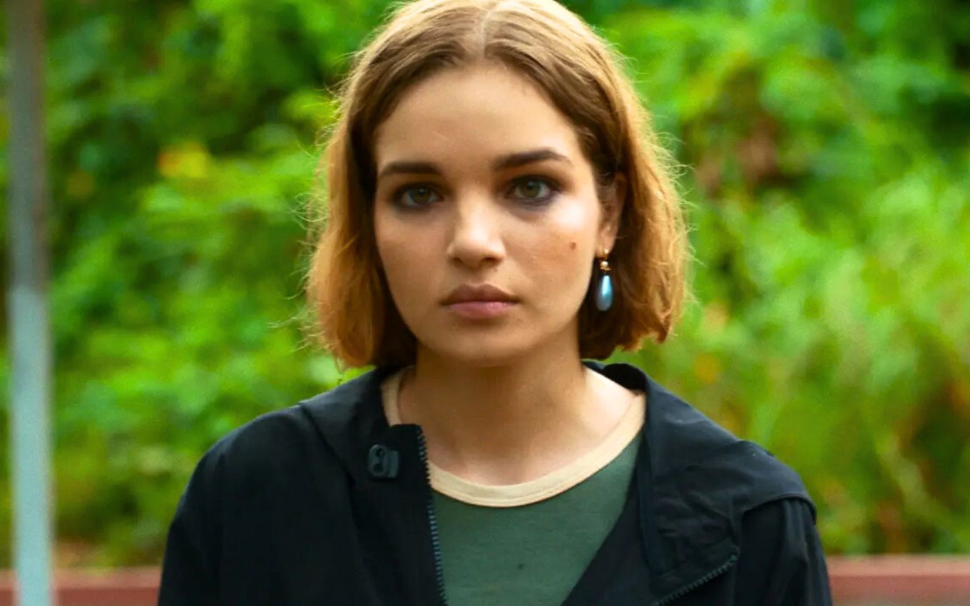 Janalice (Domithila Cattete) em Pssica, série nacional da Netflix