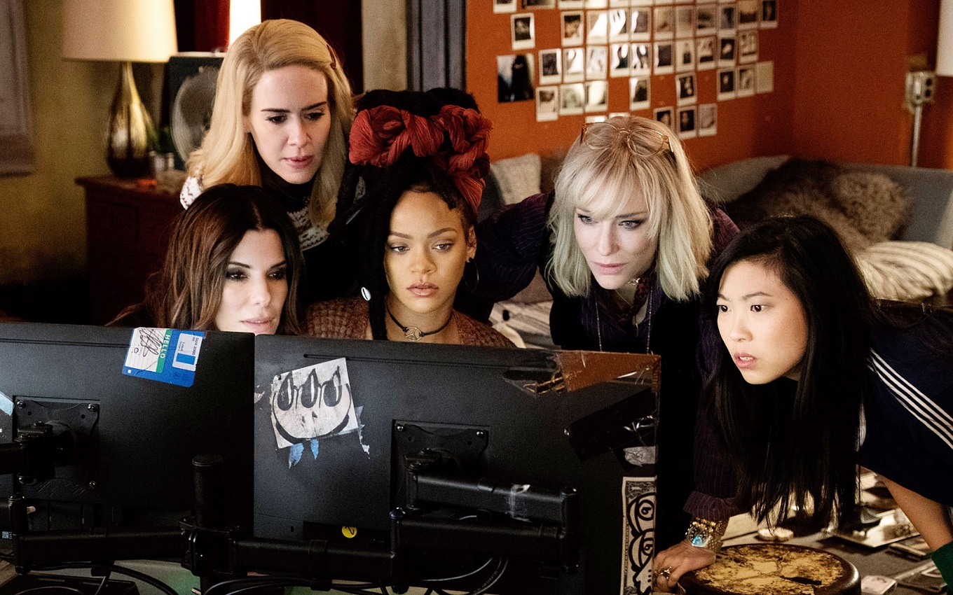 Elenco de Oito Mulheres e Um Segredo, filme em alta na Netflix