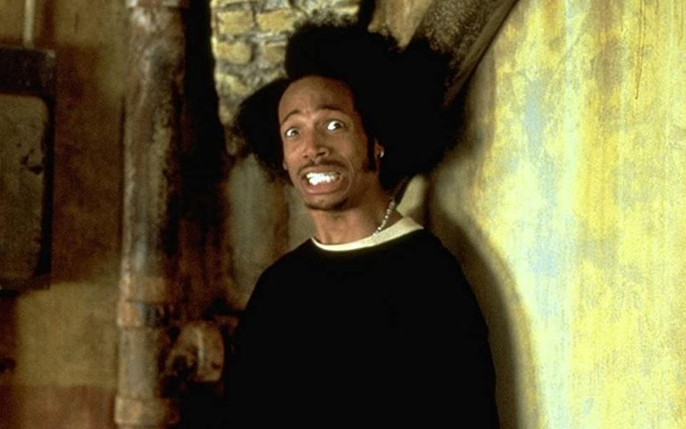 Marlon Wayans em cena de Todo Mundo em Pânico, filme de comédia de terror