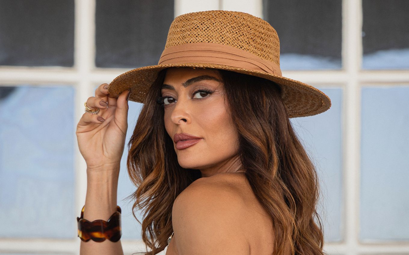 Juliana Paes em cena de Os Donos do Jogo, nova série da Netflix