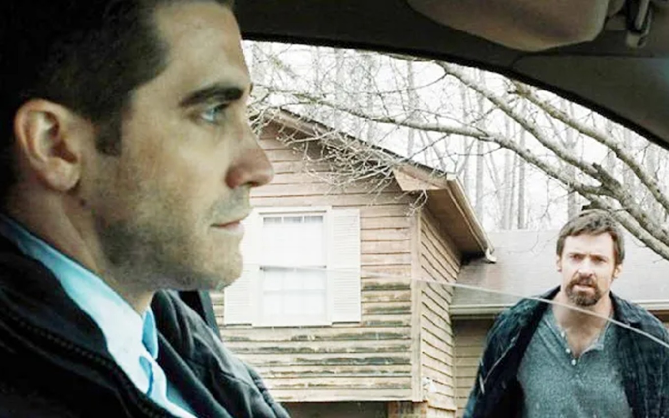 Jake Gyllenhaal e Hugh Jackman em cena de Os Suspeitos, do mesmo diretor de Duna