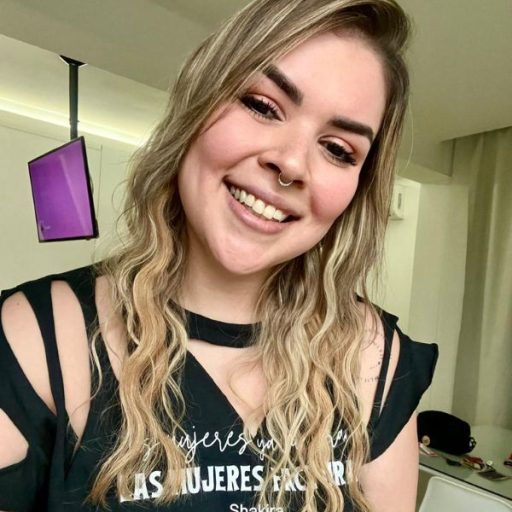 Paola Zanon, jornalista da Tangerina