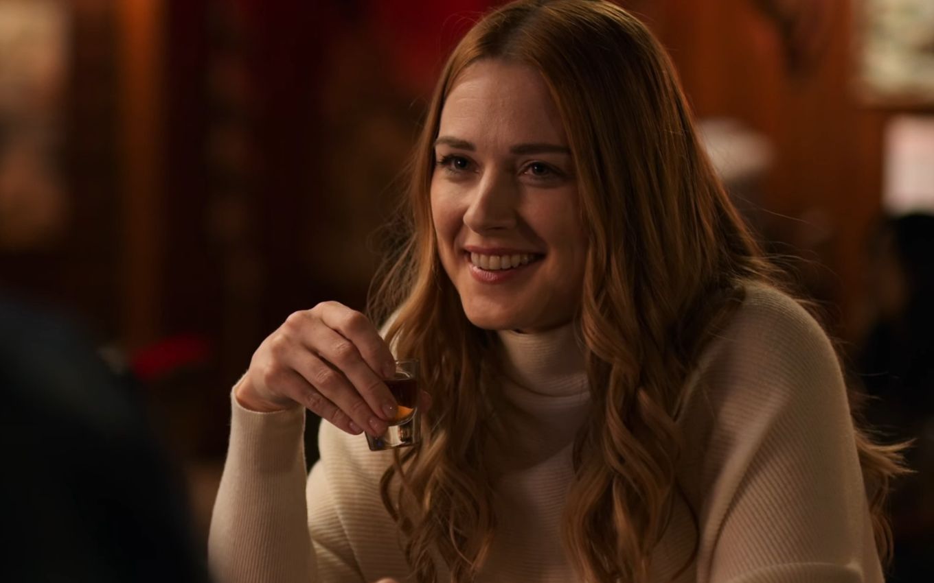 Alexandra Breckenridge é protagonista de novo romance da Netflix