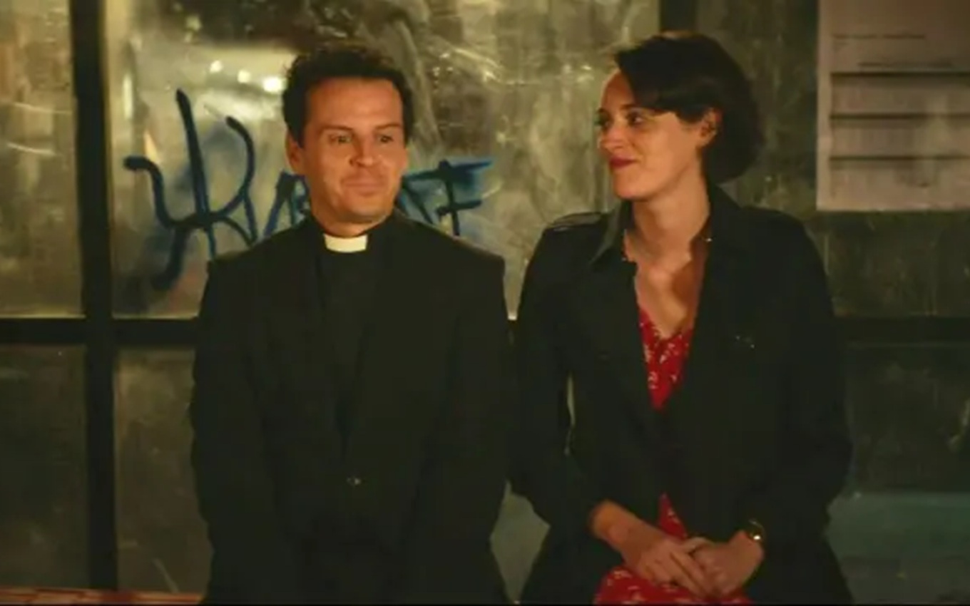 Andrew Scott e Phoebe Waller-Bridge em cena de Fleabag