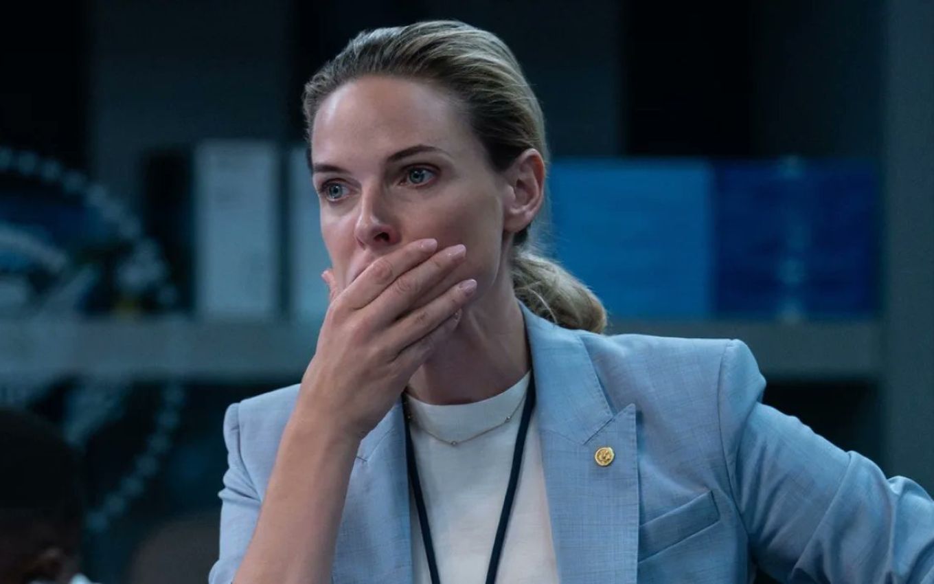 Rebecca Ferguson em cena de Casa de Dinamite, filme da Netflix com final ruim