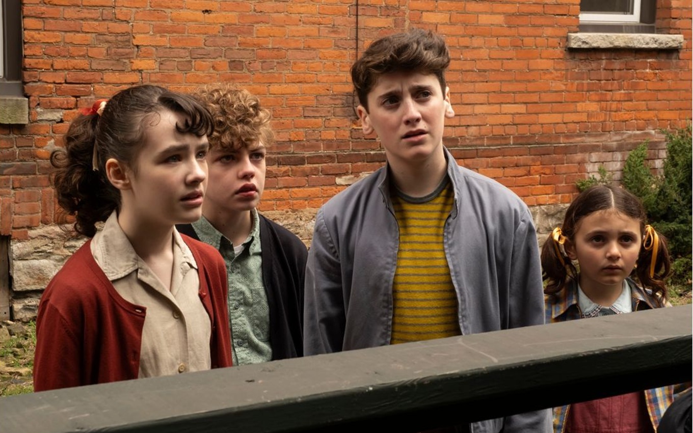 Cena de IT: Bem-Vindos a Derry