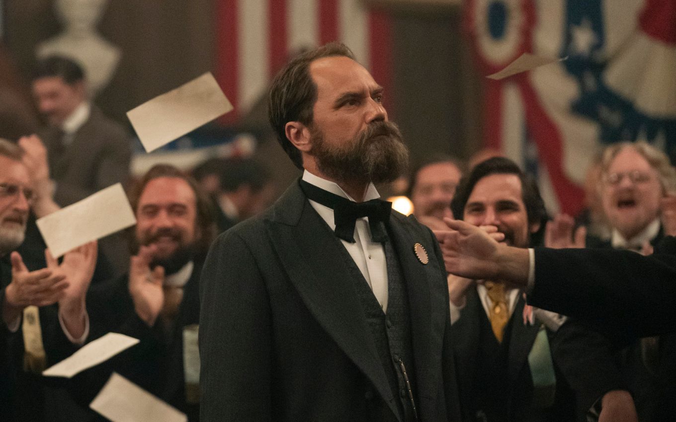 Michael Shannon em Como um Relâmpago, série que é lançamento da Netflix em novembro