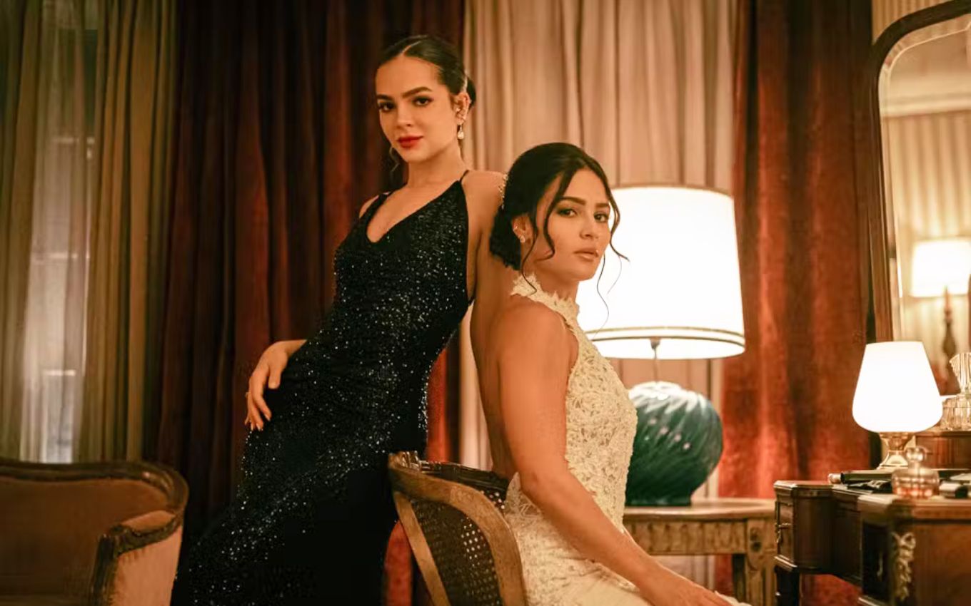 Mel Maia e Giullia Buscacio como as irmãs Guerra, em Os Donos do Jogo da Netflix