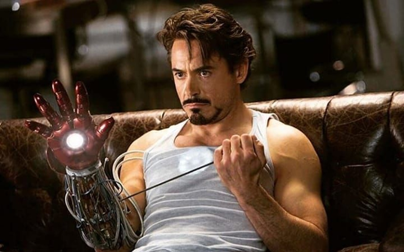 Robert Downey Jr. em cena de Homem de Ferro, da Marvel