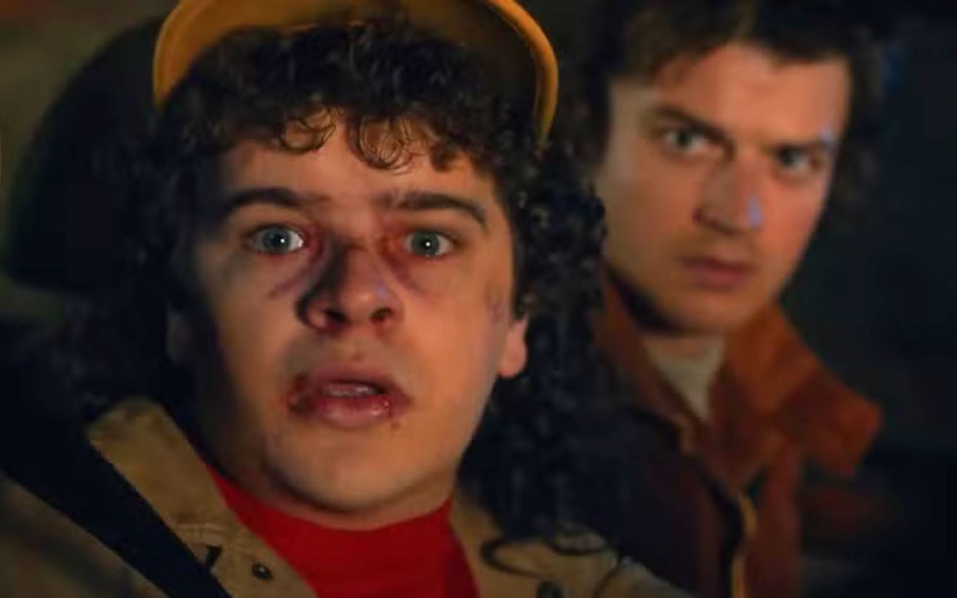 Dustin aparece machucado no trailer final de Stranger Things