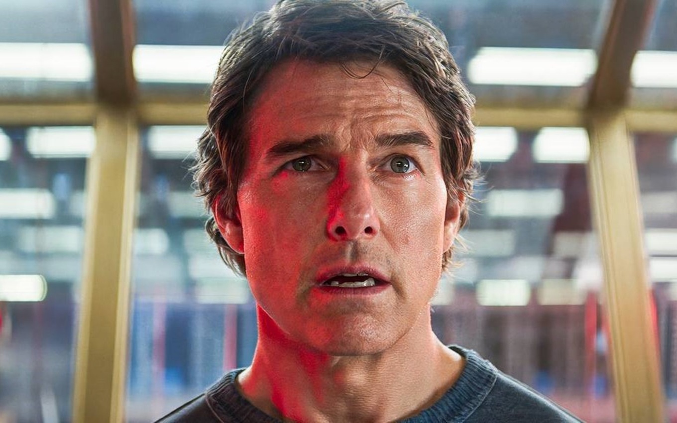 Tom Cruise em cena de Missão Impossível 8