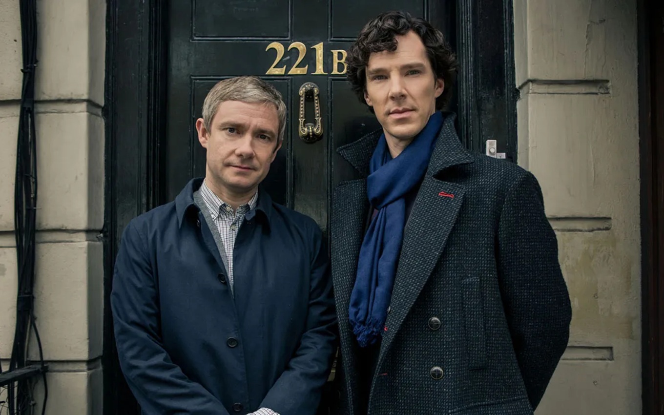 Martin Freeman e Benedict Cumberbatch em Sherlock
