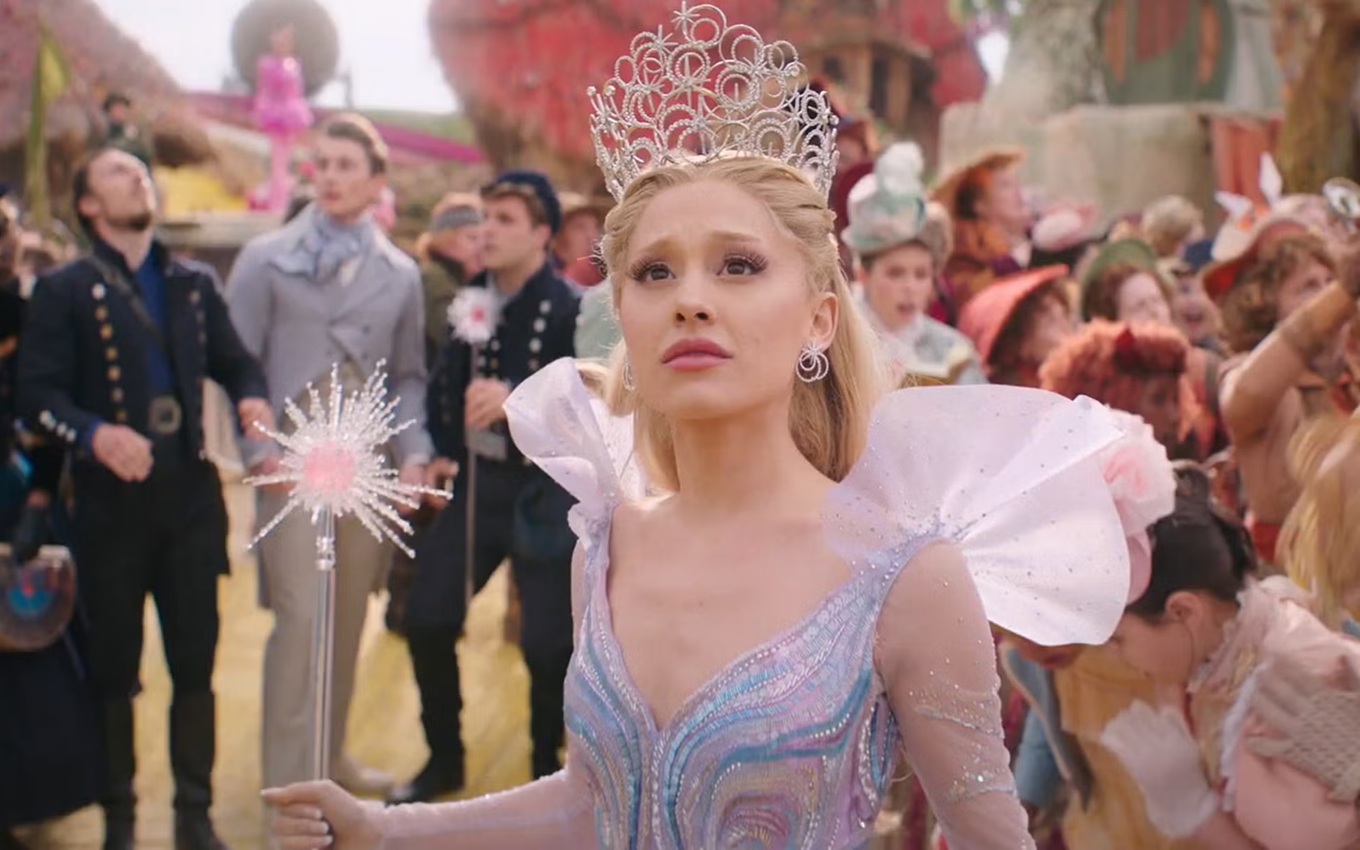 Ariana Grande como Glinda em Wicked: Parte 2
