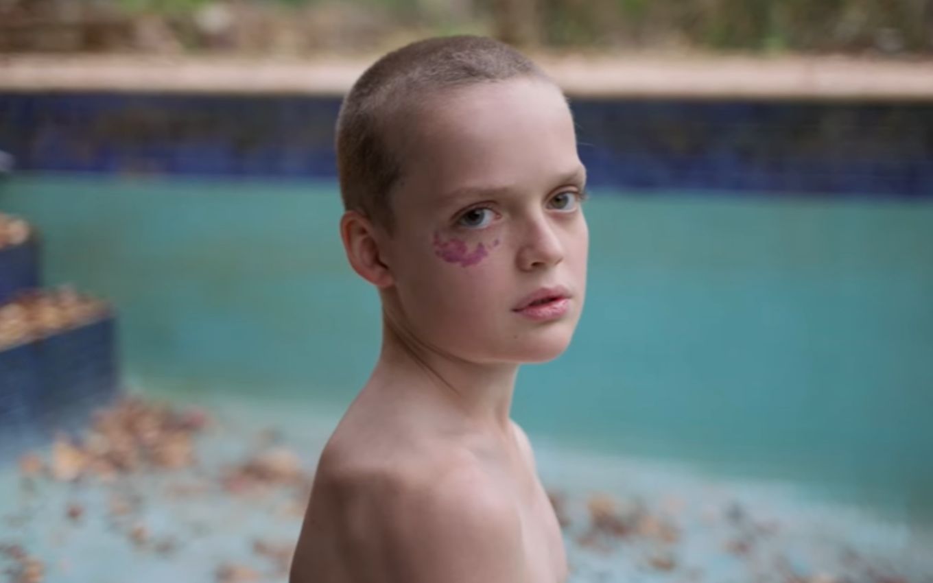 Cena de Faça Ela Voltar, filme de terror que estreia em 28 de novembro na HBO Max