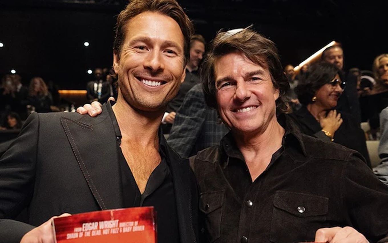 Glen Powell e Tom Cruise na estreia de O Sobrevivente