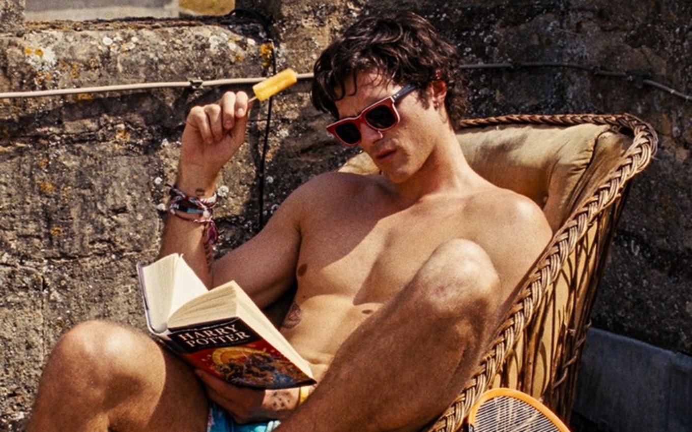 Jacob Elordi em cena de Saltburn