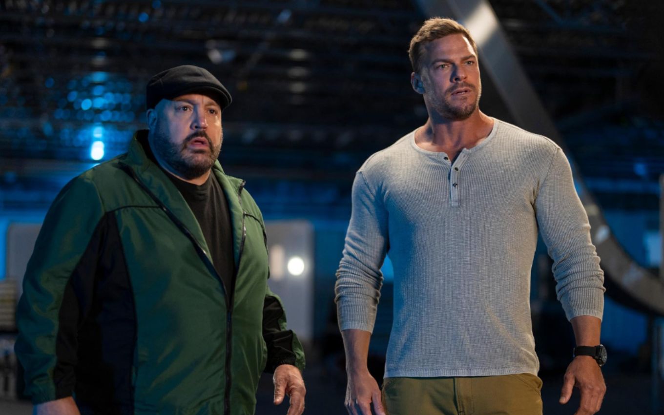 Kevin James e Alan Ritchson em Um Dia Fora de Controle, lançamento do Prime Video em novembro