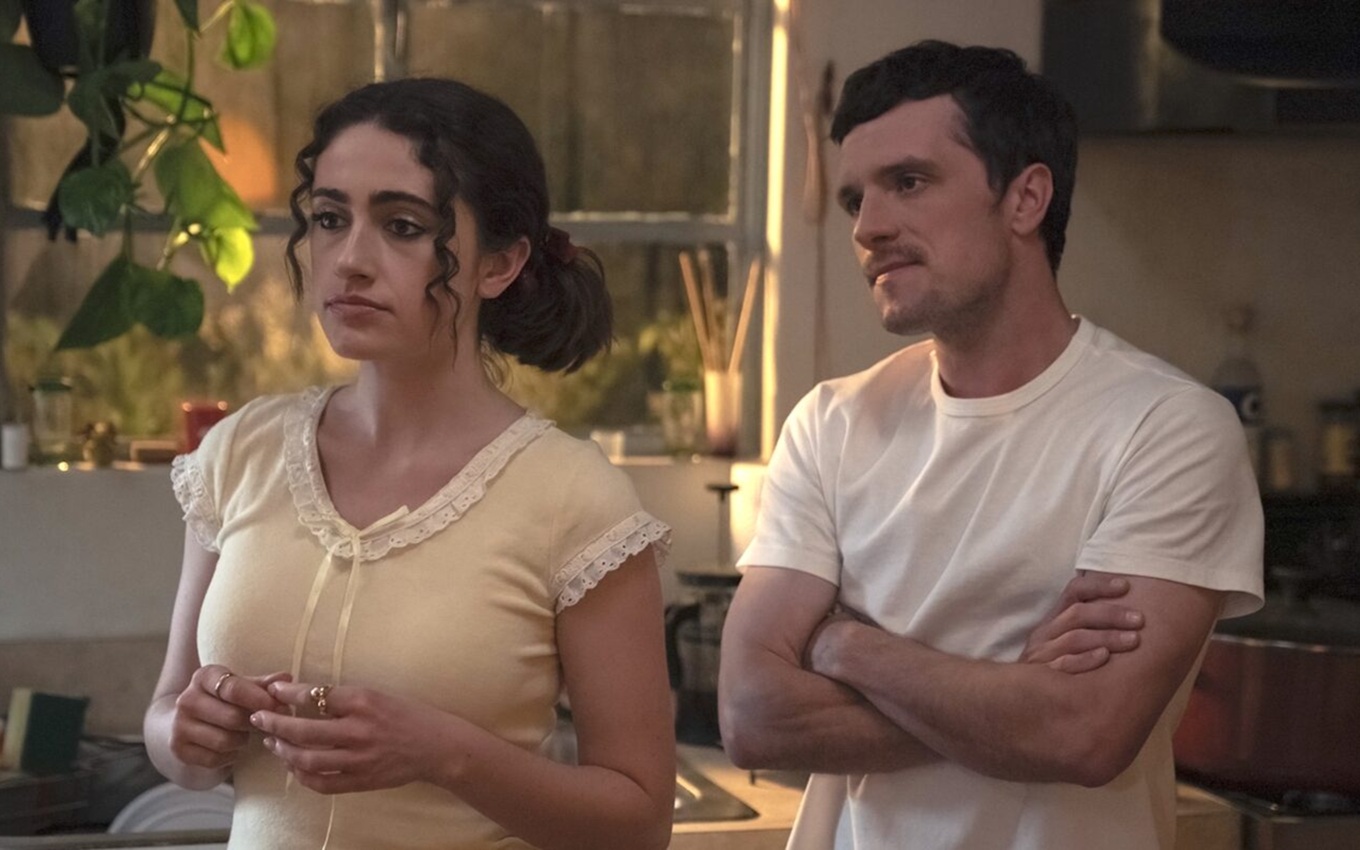 Rachel Sennott e Josh Hutcherson em cena de I Love LA