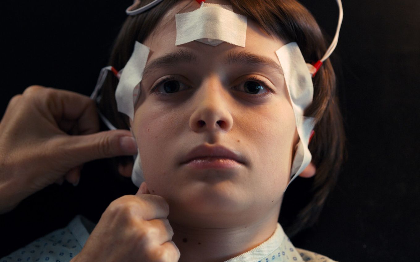 Noah Schnapp em cena de Stranger Things 2